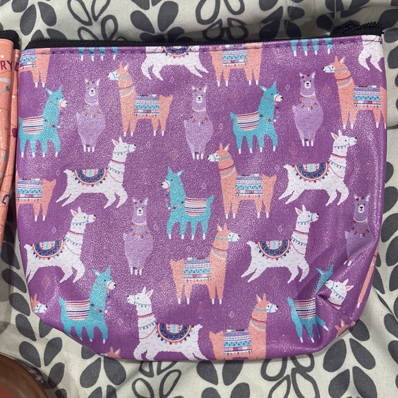 Beauty sample bundle - Picture 5 of 6